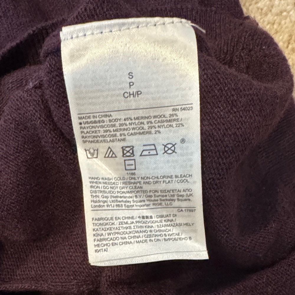 Banana Republic Women's Deep Purple Cardigan - Picture 5 of 5